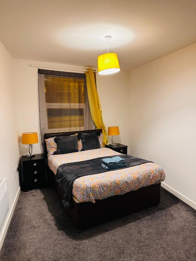 City Blessed Apartment 1 With Free Parking نورث شيلدز المظهر الخارجي الصورة